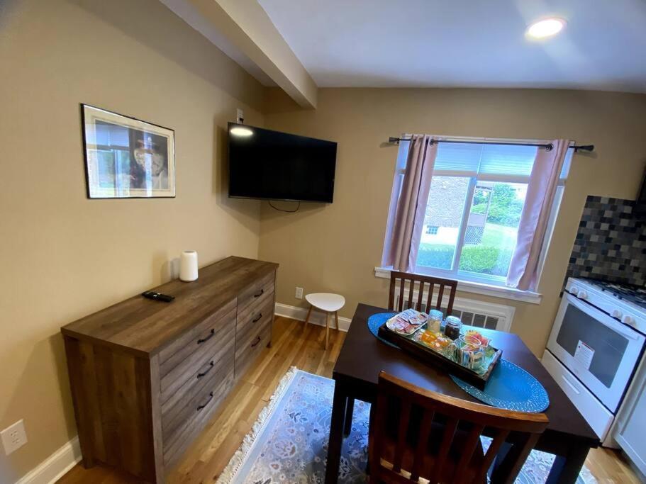 Cozy Boston Getaway Apartment! Free Parking Dış mekan fotoğraf